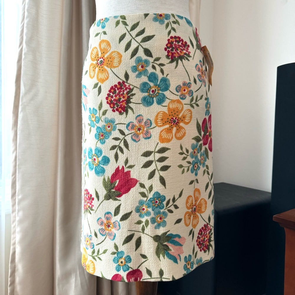 Moschino Floral Pencil Skirt in Cream, Blue, Yellow, Pink, Green